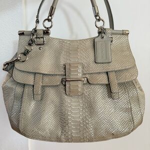 Coach Madison Pinnacle Caroline